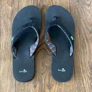 Sanuk Yoga Zen Sandals Like New!